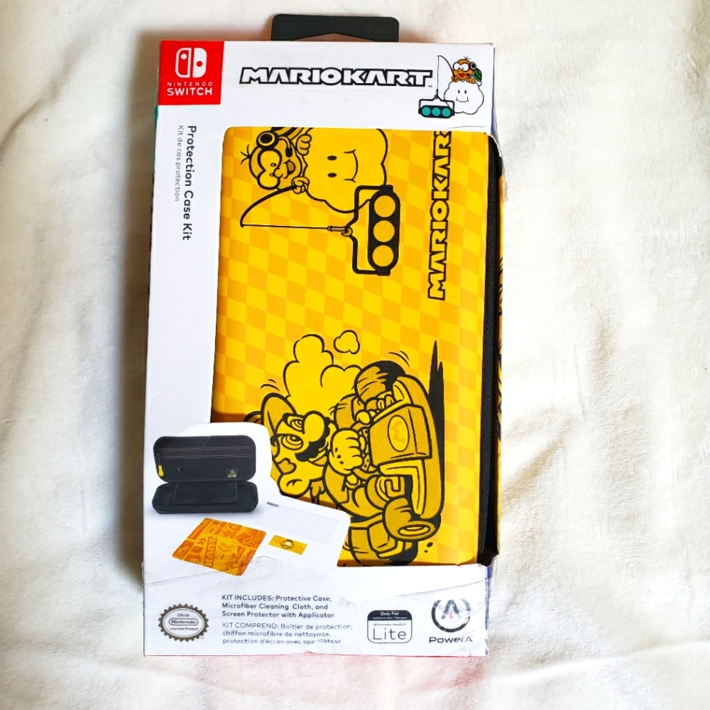 NIB Mariocart Protective case Kit